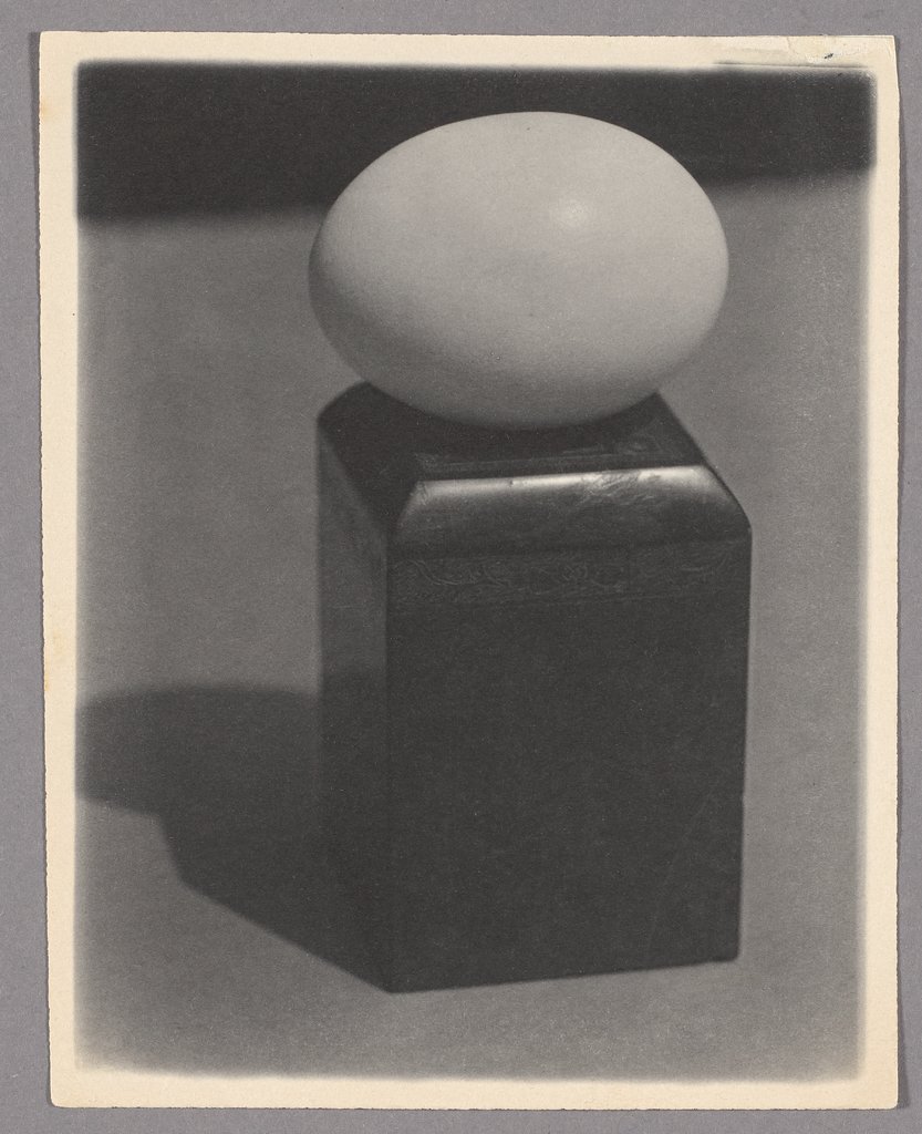 Egg on Block, Paul Outerbridge